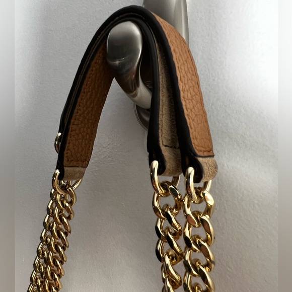 Michael Kors Convertible Shoulder Bag / Crossbody - Picture 5 of 9